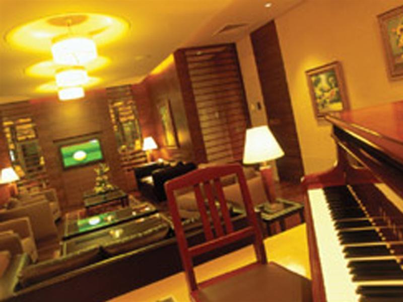 Hotel Ramada Plaza By Wyndham Beirut Raouche Extérieur photo