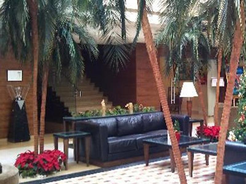 Hotel Ramada Plaza By Wyndham Beirut Raouche Extérieur photo