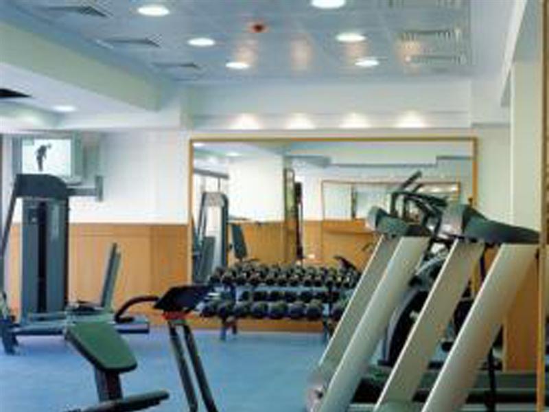 Hotel Ramada Plaza By Wyndham Beirut Raouche Extérieur photo