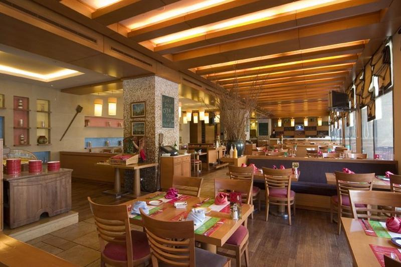 Hotel Ramada Plaza By Wyndham Beirut Raouche Extérieur photo